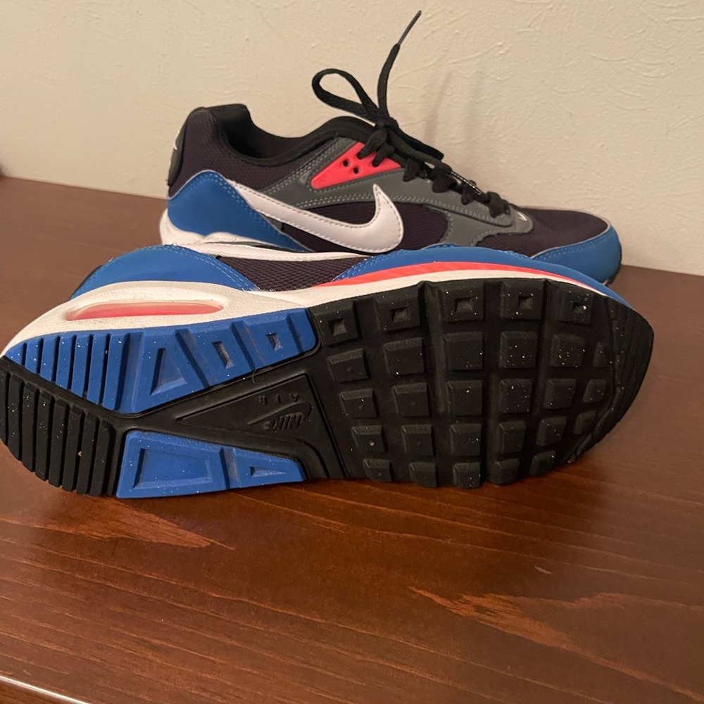 Nike Air Max Blue, Pink and Res Sneakers EUC - Picture 2 of 2